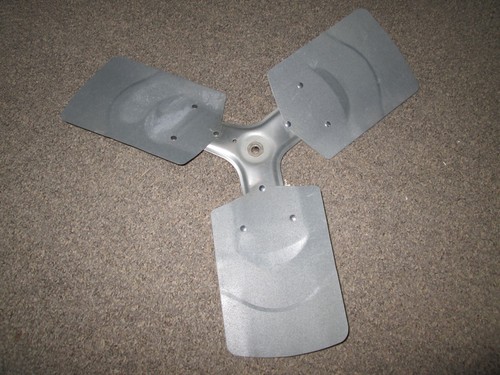 Carrier LA01RA312A Fan Blade ICP 1173854 LA01RA312 USED