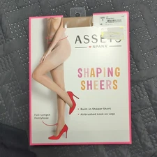 Assests by Spanx Shaping Sheers Size 1 Nude/Beige NEW NWT Built In Shaper Short 