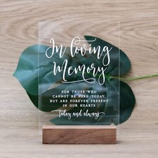 In Loving Memory Sign with Wood Stand- 5 x 7" Glass Look Clear Acrylic Weddin...