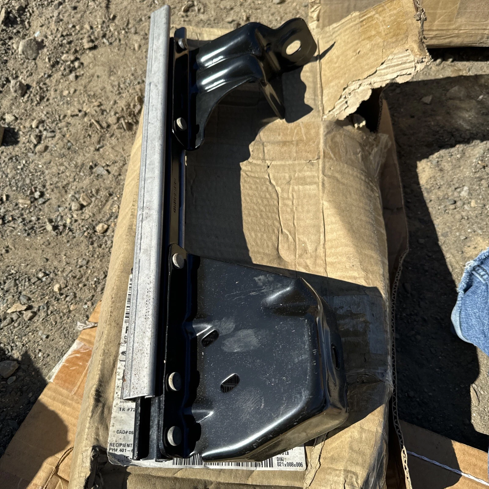 Guía de asiento original para Ford (N/P 4L5Z1361704AC)