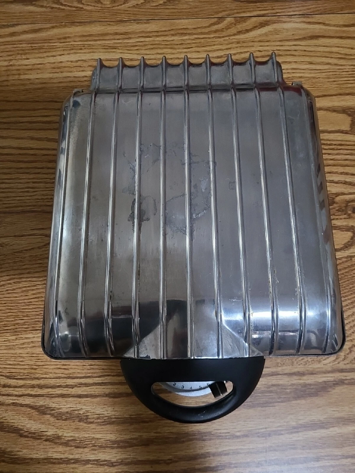 Villaware Waffle Maker Circus 20110 Waffler Belgian Elephant Lion Tent Clown