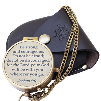 Kompass Mit Gravur 'Be Strong And Courageous' – Inklusive Lederetui, Antik-Messing, Für Outdoor & Geschenke