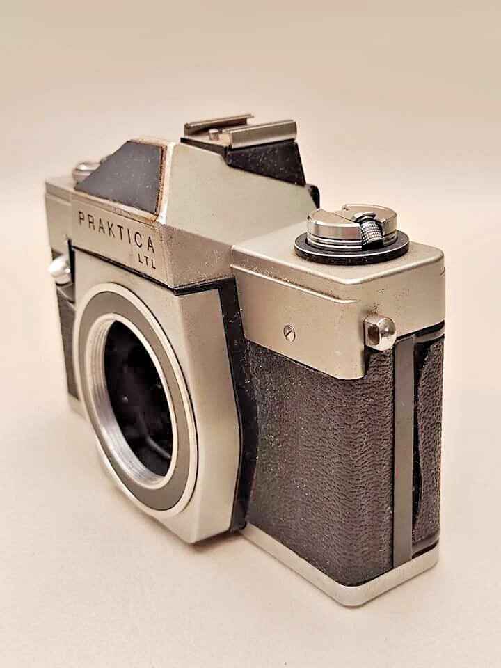 Praktica LTL Camera White M42 G.D.R - Photo 4/4