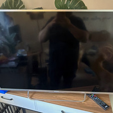 Sony BRAVIA 40-49in LED 1080p Smart TV Netflix YouTube iPlayer Remote+Stand