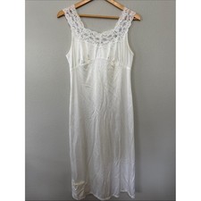 VTG White Elegance Slip Night Gown Small Feminine Classic Cottage Core