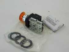 Allen-Bradley 800TC-FXTQH2GA5 800TC-N374 Amber Pushbutton 12-130V AC/DC