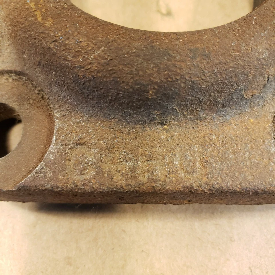 Carcasa de cojinete de eje diferencial trasero Jaguar XJ6 S2 S3 LH RH Pr C4HU Foto 3 de 4