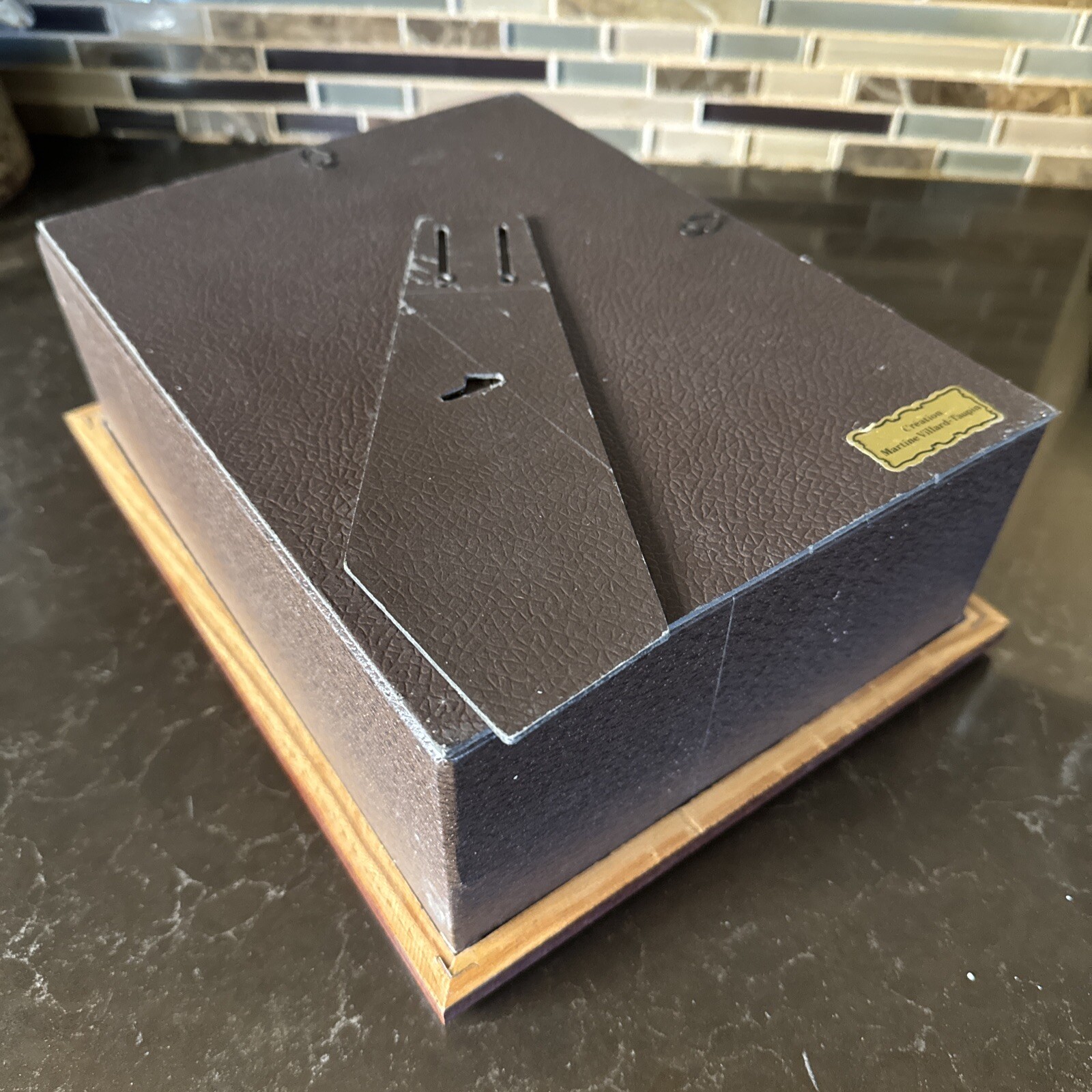 Vtg Wood Framed Shadow Box with Dried Flowers Old Woman Martine Collard-Tampin