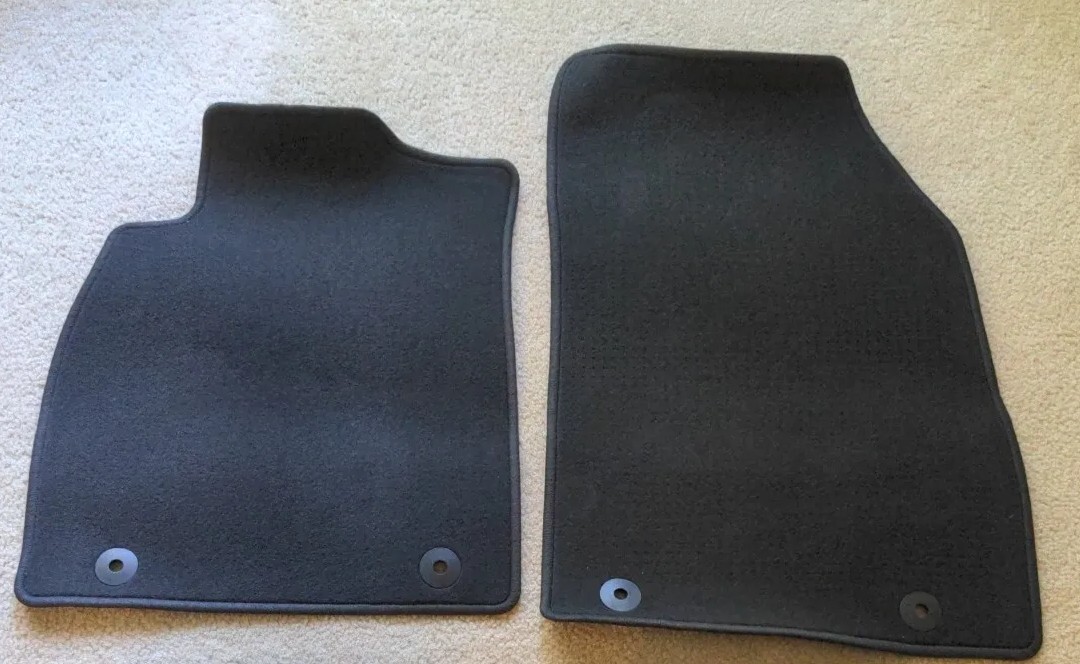 2013 2019 Cadillac XTS BLACK CARPET FLOOR MATS Front RUGS LINERS USED