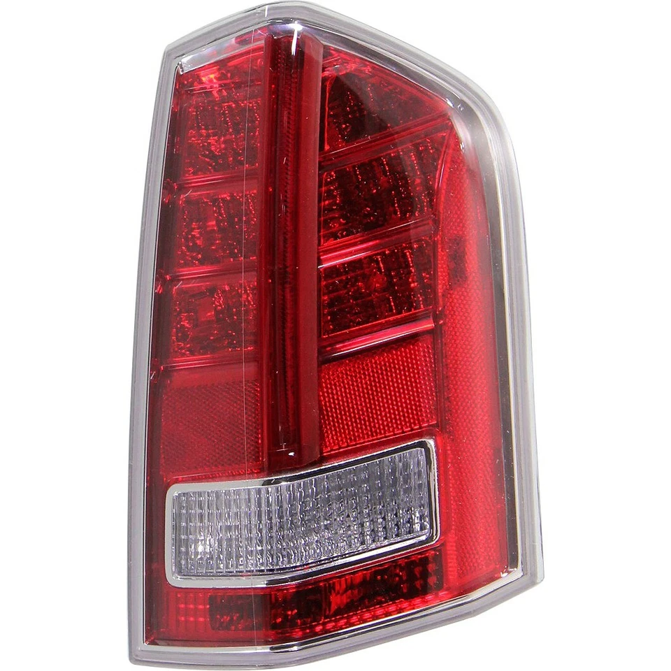 New Tail Light halogen right side for 2011-2012 Chrysler 300 - Imagem 2 de 4