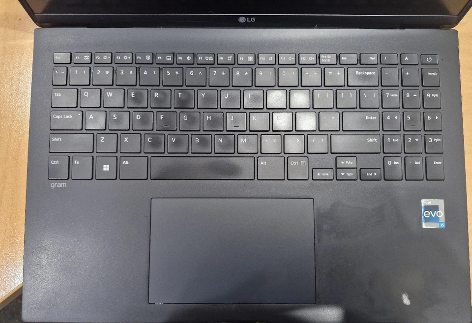 LG Gram Intel i5-1240P 16GB RAM, 16" Laptop 16Z90Q (No Power- Not Working) - Image 2 of 4