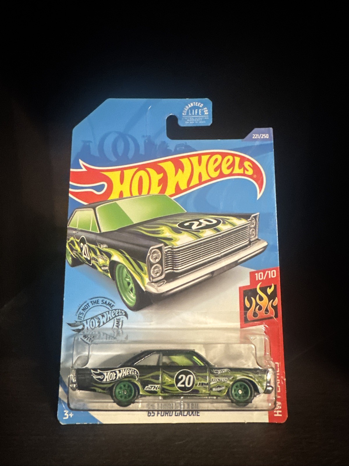2020 Hot Wheels Super Treasure Hunt HW Flames '65 Ford Galaxie 221/250 (corner)