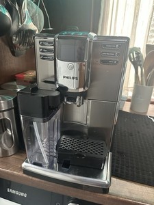 überarbeitet wie Neu  Kaffeevollautomat von philips