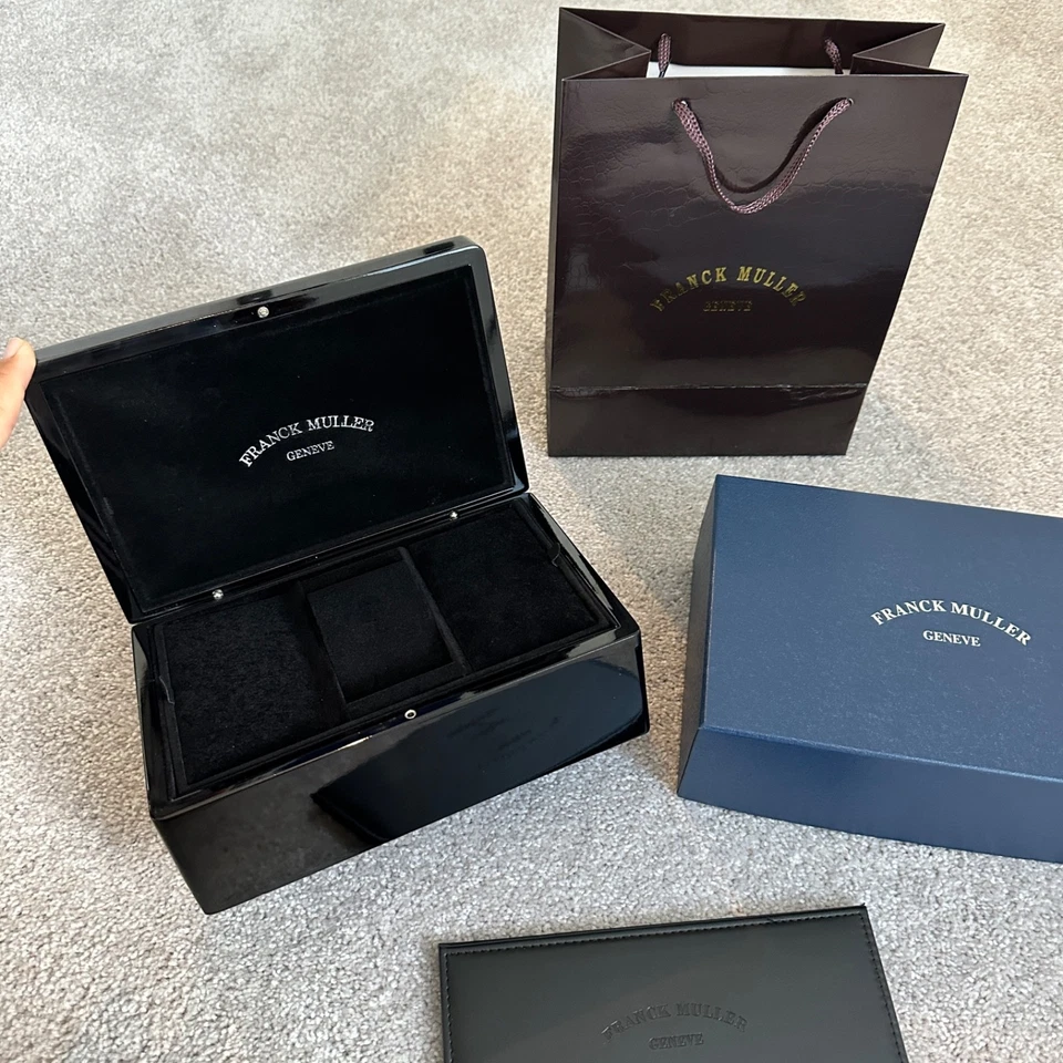 Juego completo de caja de reloj Franck Muller Foto 2 de 4