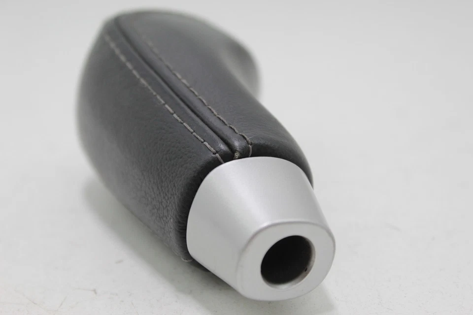 2008 - 2015 Nissan Armada Front Auto Transmission Gear Shift Knob OEM - Image 4 of 4