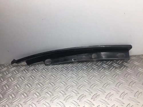 BMW 6 E63 Kotflügelhalter vorne rechts 41357070468 13490410 7070468 22373975