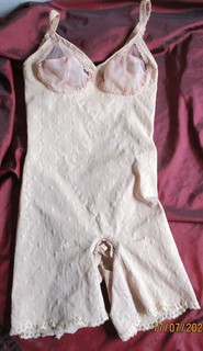 Vintage Barbara Korselett mit Bein Gr. 80 B