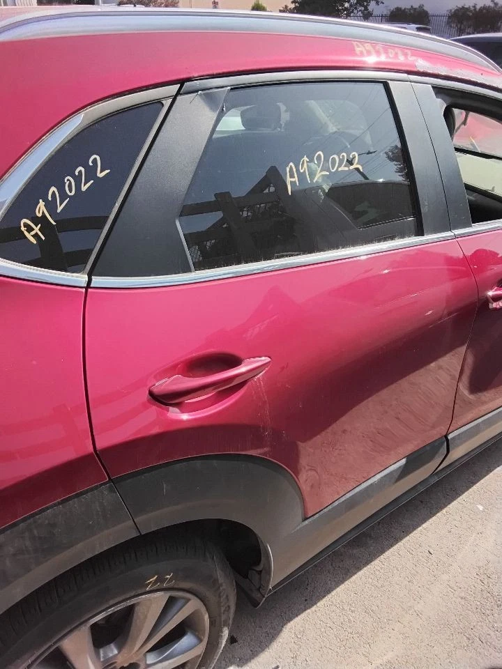 Passenger Right Front Door Fits 20-23 MAZDA CX-30 129654 Foto 3 de 4