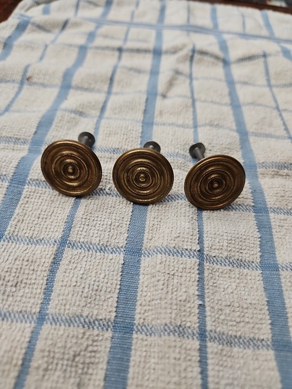 Vintage Drawer Pulls lot Of 3 Knobs Vintage Brass Look 