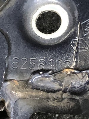 Renault MEGANE Mk3 Passenger/left Wing Bracket 6256102E G for sale