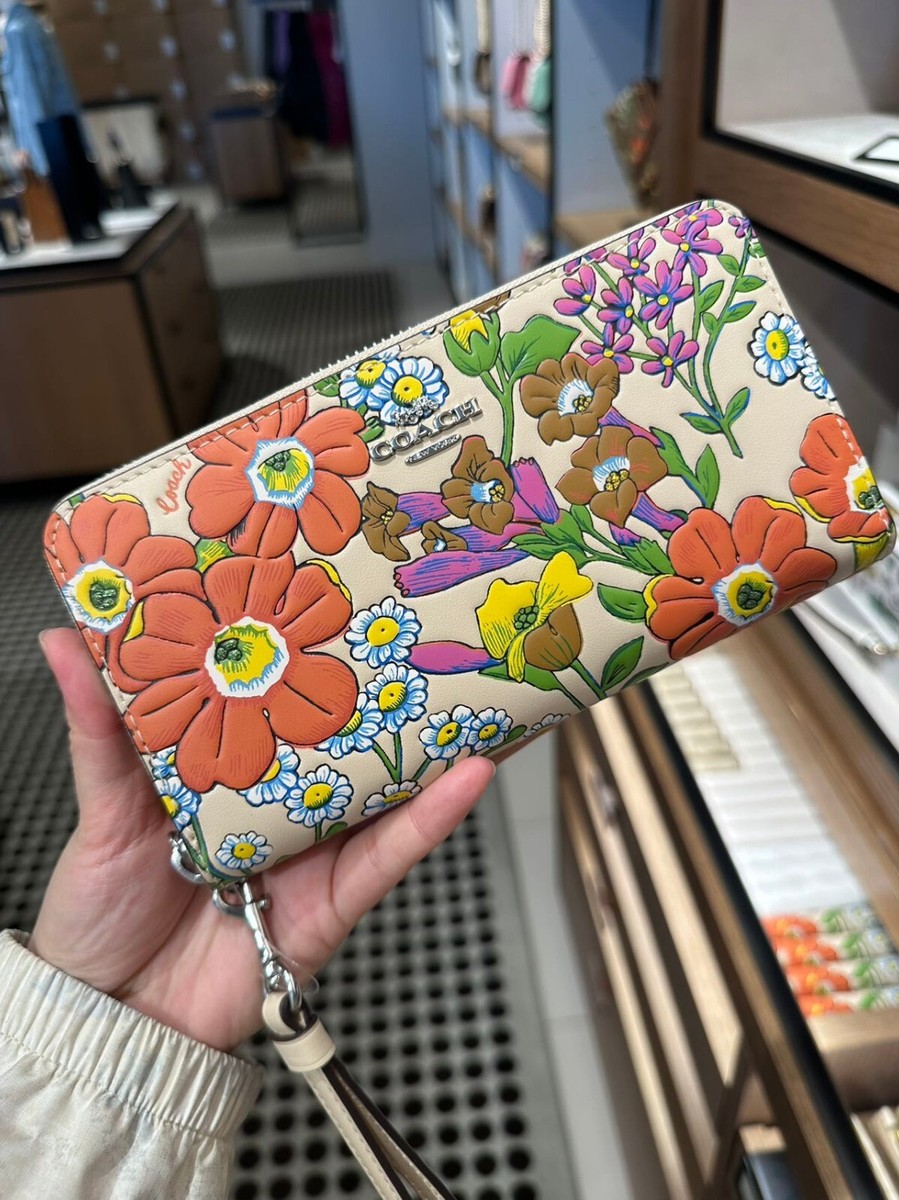 NWT COACH LONG ZIP AROUND WALLET WITH FLORAL PRINT IVORY/MULTI
