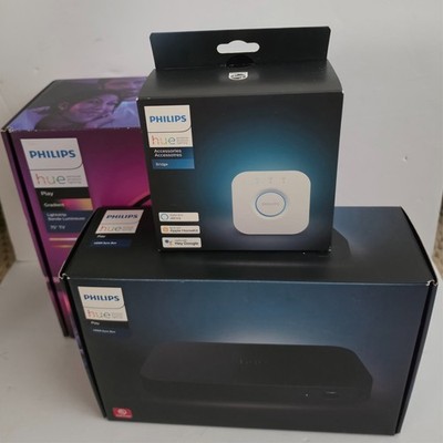 Philips Hue Play Sync Bundle (4K HDMI Box, 75'' Gradient Lightstrip, Hue Bridge)