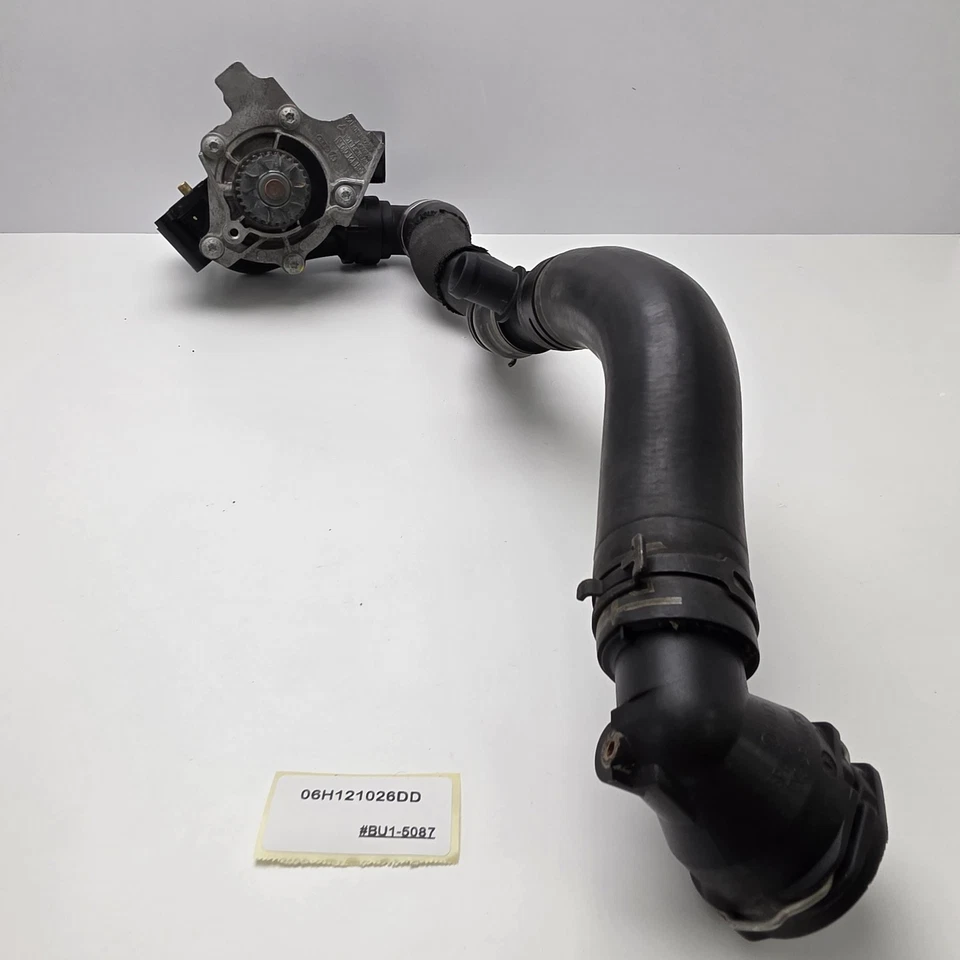 2009-2017 Volkswagen Tiguan Water Pump Assembly 06H121026DD - Image 4 of 4