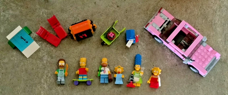 LEGO The Simpsons House (71006) 100% Complete with Box and Instructions - Image 3 of 4