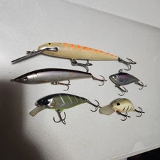 Bass Fishing Lures 5 pcs Set, Used, Rocker Baits, Bulk