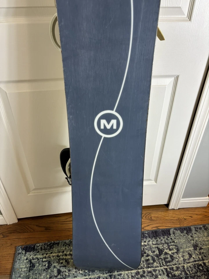 VINTAGE MERCURY, BY LIQUID TABLA DE SNOWBOARD PARA HOMBRE 153 CM Liquid LQ 1500 Fijaciones Foto 2 de 4