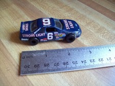 RARE VINTAGE Mark Martin #6 Stroh's Light 1:64 scale pre-owned Track 1/64 T-Bird