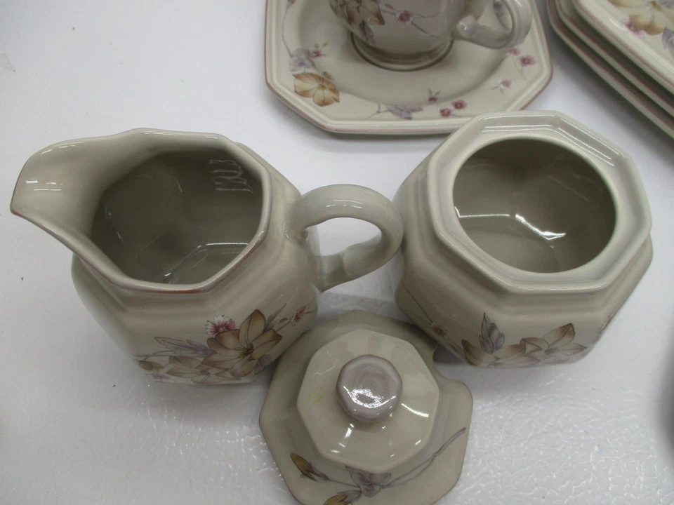 Mikasa Continental Woodland F3752 (servicio para 4) más azúcar y crema (22 piezas) Foto 2 de 4