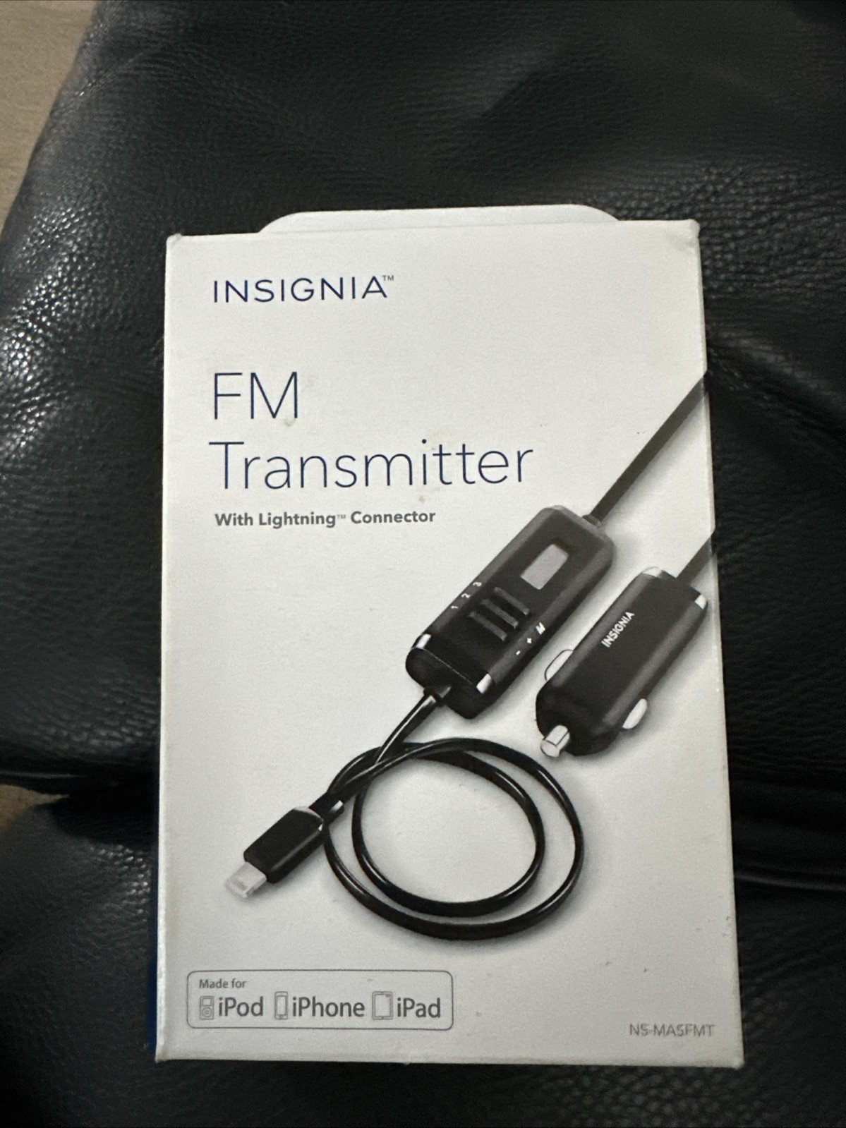 NEW INSIGNIA FM Transmitter 8PIN Lightning Connector Apple i