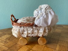 Stubenwagen  Korb Puppenstube Puppenhaus  dollhouse bassinet
