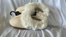Sole Mates women's bed slippers size 11