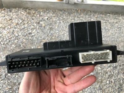 BMW E38 7 Series Light Control Module Loewe 8352225 for sale 
