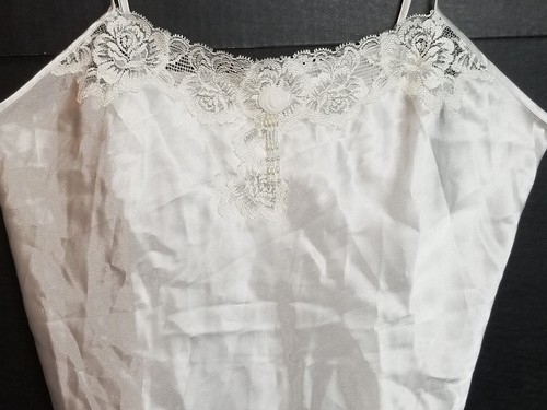 Vintage Women's Cerie 90's White Lace Satin Trimmed Camisole Top Size Large - Picture 5 of 6