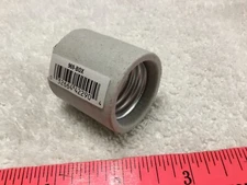 Eaton Cooper Wiring 969-Box Porcelain Socket Fixture Medium base