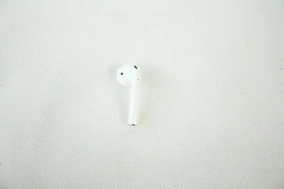 Apple AirPods 1. Generation NUR Links A1722 (ORIGINAL) Gebraucht vom Händler - Bild 1 von 3