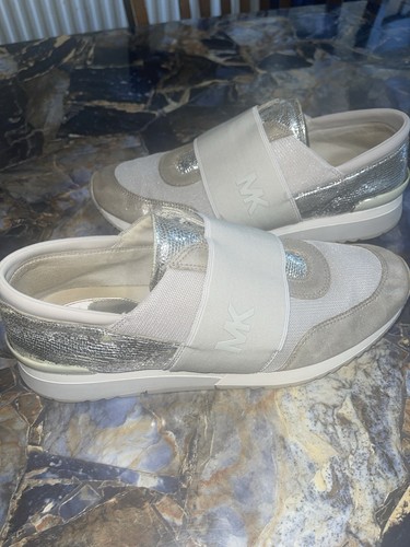 Michael kors woman trainers size 8 - Picture 11 of 11