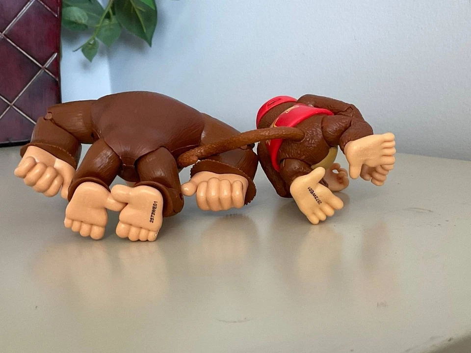 Jakks Pacific Donkey Kong & Diddy Kong 4” Action Figures - Image 4 of 4
