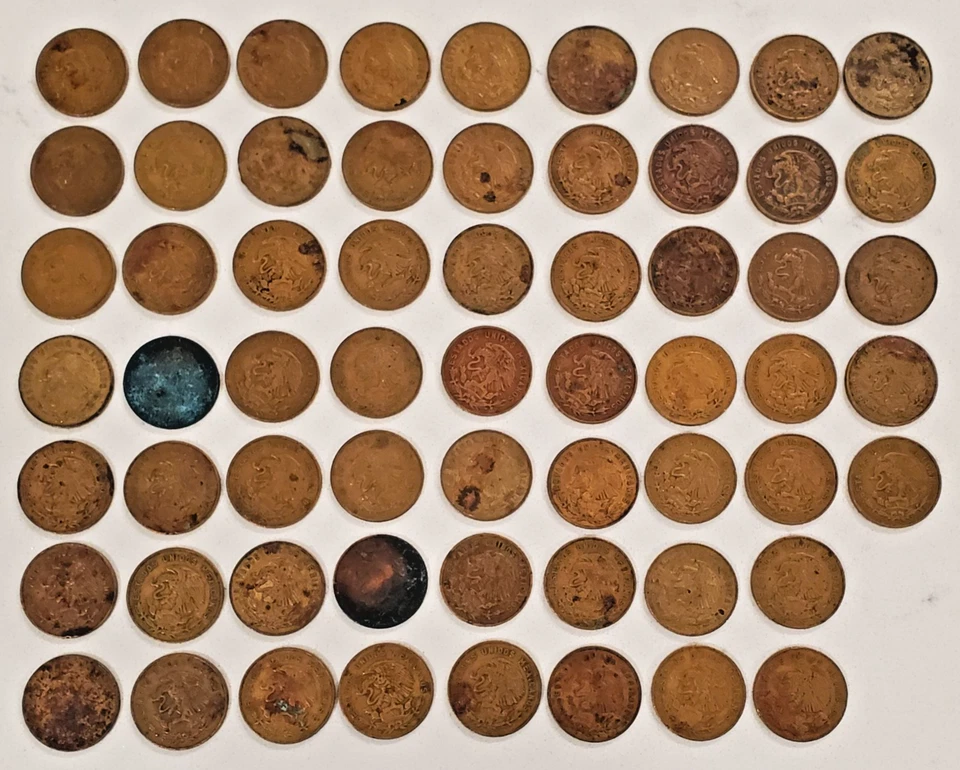 Lot of 61 RARE Mexico Coins 5 Centavos (1950s and 1960s) FREE SHIPPING - Image 2 of 2