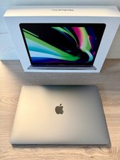 Apple MacBook Pro 13 M1 A2338 - 13,3 Zoll / 16 GB RAM / 256 GB SSD / Space Grau