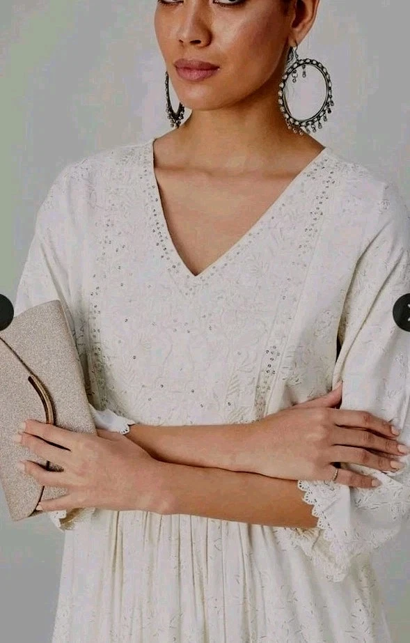 Beautiful Embroidered Kurta Off White Gotta Patti Anarkali Kurta SIZE LARGE L - Image 4 of 4