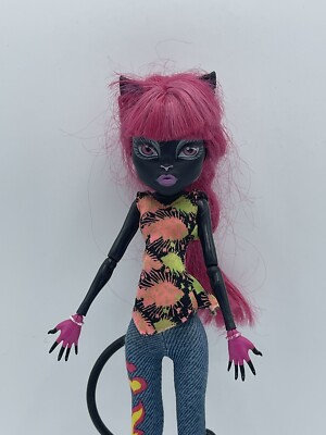 Monster High Catty Noir Doll Mattel *No Shoes / Earrings