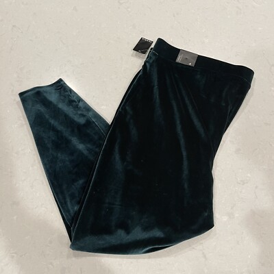 Torrid VELVET PULL-ON PIXIE PANT - Green June Bug Holiday Party Size 4X