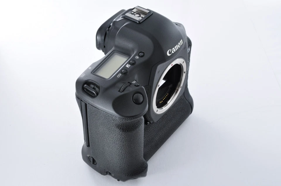 US Duty Free[Near MINT S/C8578] Canon EOS-1D Mark III 10.1MP Digital Camera #101 - Image 4 of 4