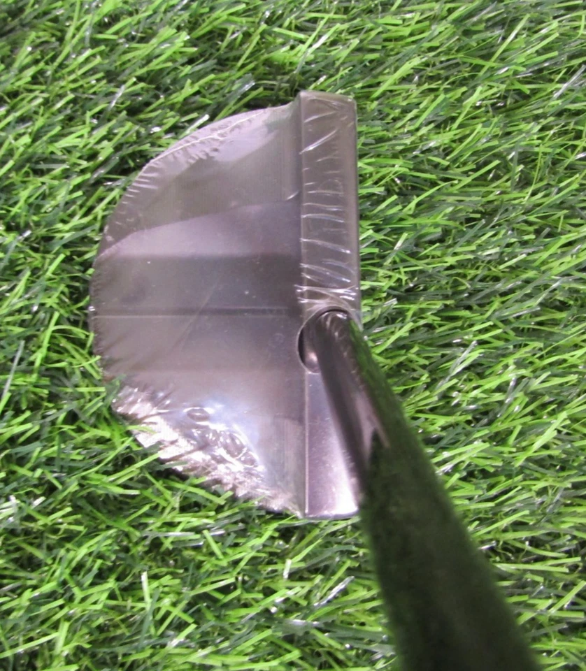 New LH Mizuno M. Craft OMOI 05 Black Ion Putter, 34", w/Headcover & Weight Kit - Image 2 of 4