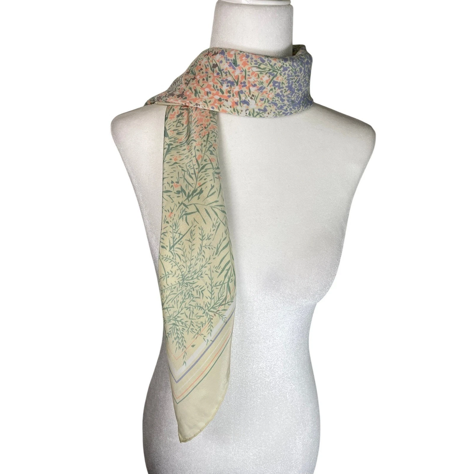 Calvin Klein Vintage Floral Botanical Square Scarf Cream Green Pink 30x30