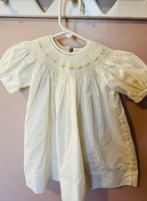 Feltman Brothers Smocked Dress With Embroidered Collar Size 8 Months